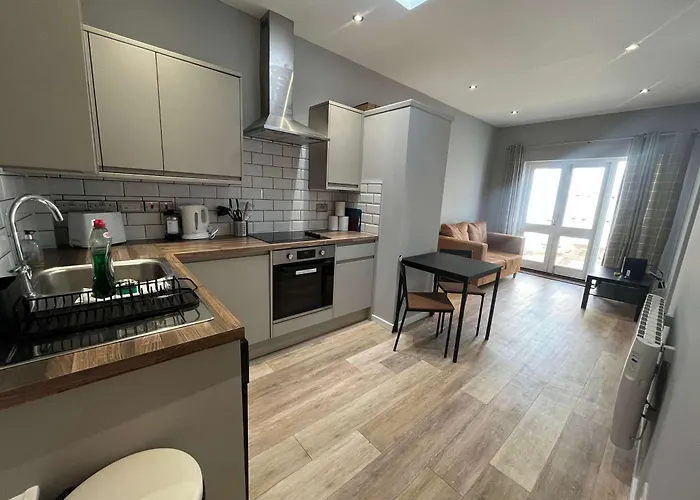 Studio Flat In Cotham Hill