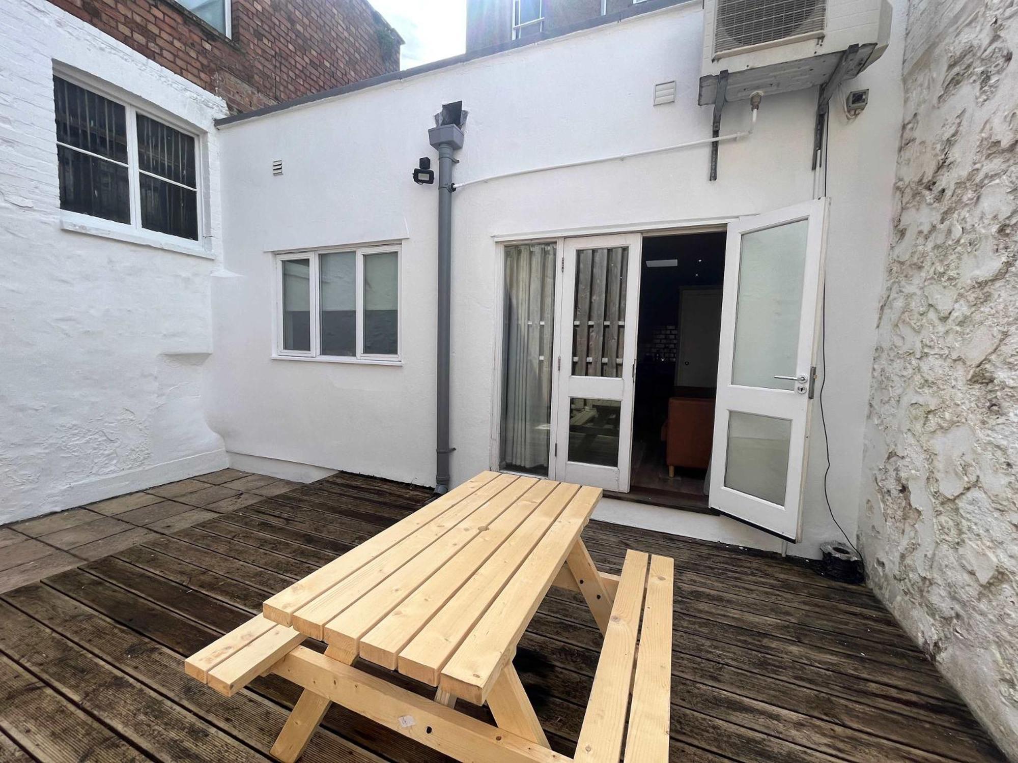 Flat In Cotham Hill *